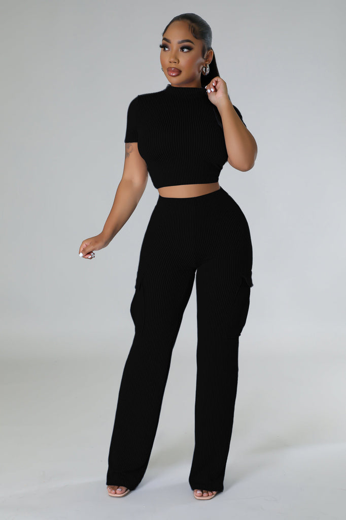 MB FASHION Casual Crop Top and High-Waisted Cargo Pants Set 9469LY | MB Fashion Wholesale MB FASHION Casual Crop Top and High-Waisted Cargo Pants Set 9469LY | MB Fashion Wholesale