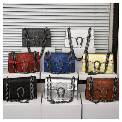 Every Fashion Textured Chain Shoulder Bag with Metal Buckle Detail