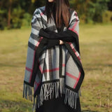 EVERY FASHION Plaid Pattern Fringe Poncho Wrap
