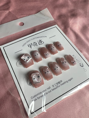 HANDMADE PRESS ON NAILS B011 (M)