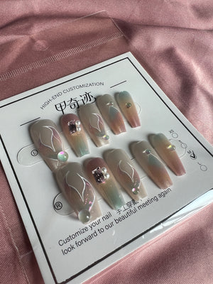 HANDMADE PRESS ON NAILS B016 (M)